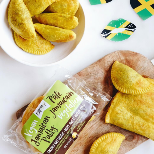 Jamaican patties with a package labeled 'Pate Jamaican' on a white background.